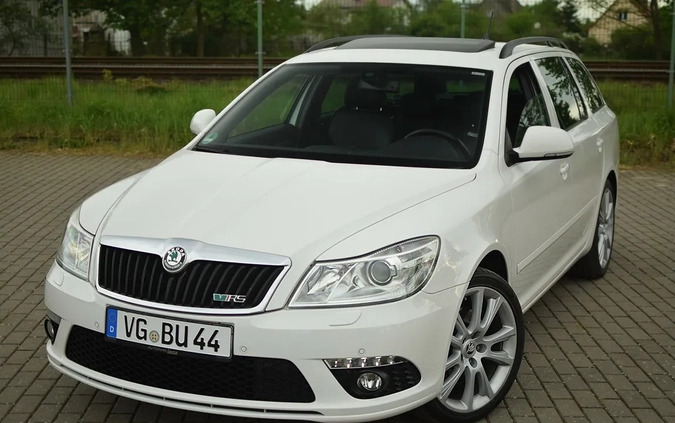 Skoda Octavia cena 31900 przebieg: 149000, rok produkcji 2011 z Czarne małe 529